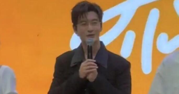 黄晓明回应叶珂伍佰的歌猥琐